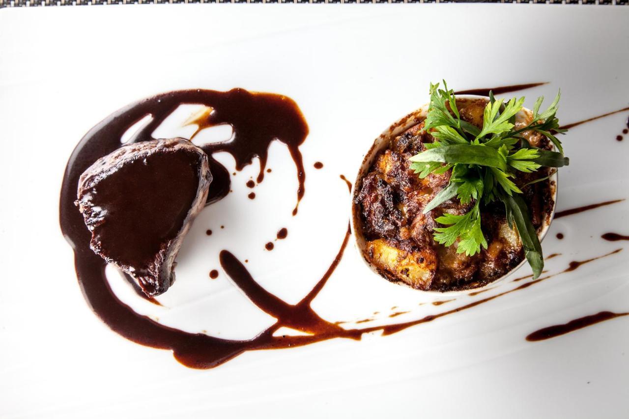 Hotel Restaurant La Hoirie 3*